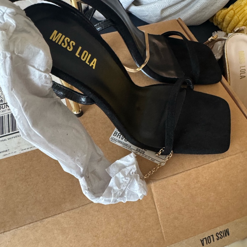 Miss Lola Black Block Heel Sandals